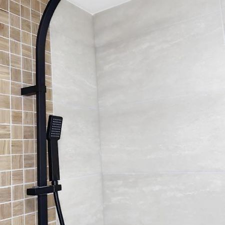בסאנקון L'AppartE Black Superbe Appartement Pop ! מראה חיצוני תמונה