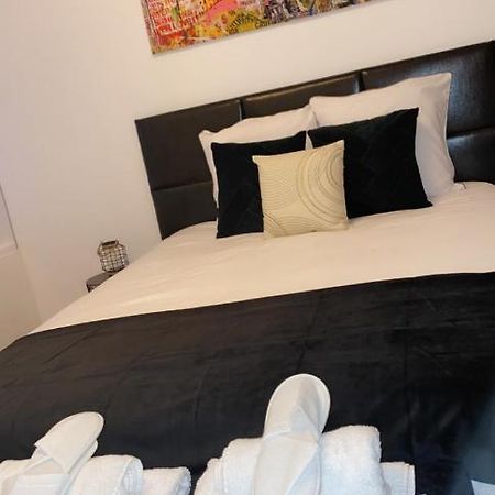 בסאנקון L'AppartE Black Superbe Appartement Pop ! מראה חיצוני תמונה