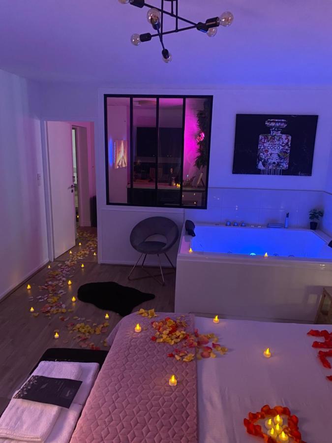 בסאנקון L'AppartE Black Superbe Appartement Pop ! מראה חיצוני תמונה